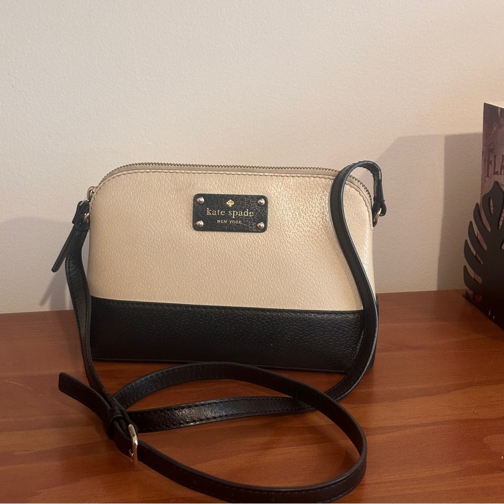 Kate Spade Black and Cream Crossbody Bag